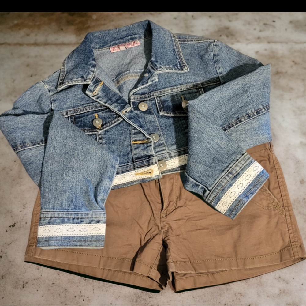 Cropped Jean Jacket - Picture 8 of 12
